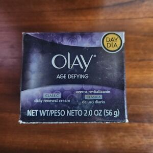 Olay Age Defying Classic Daily Renewal Cream. DAY DIA. New, never used. 2.0 oz